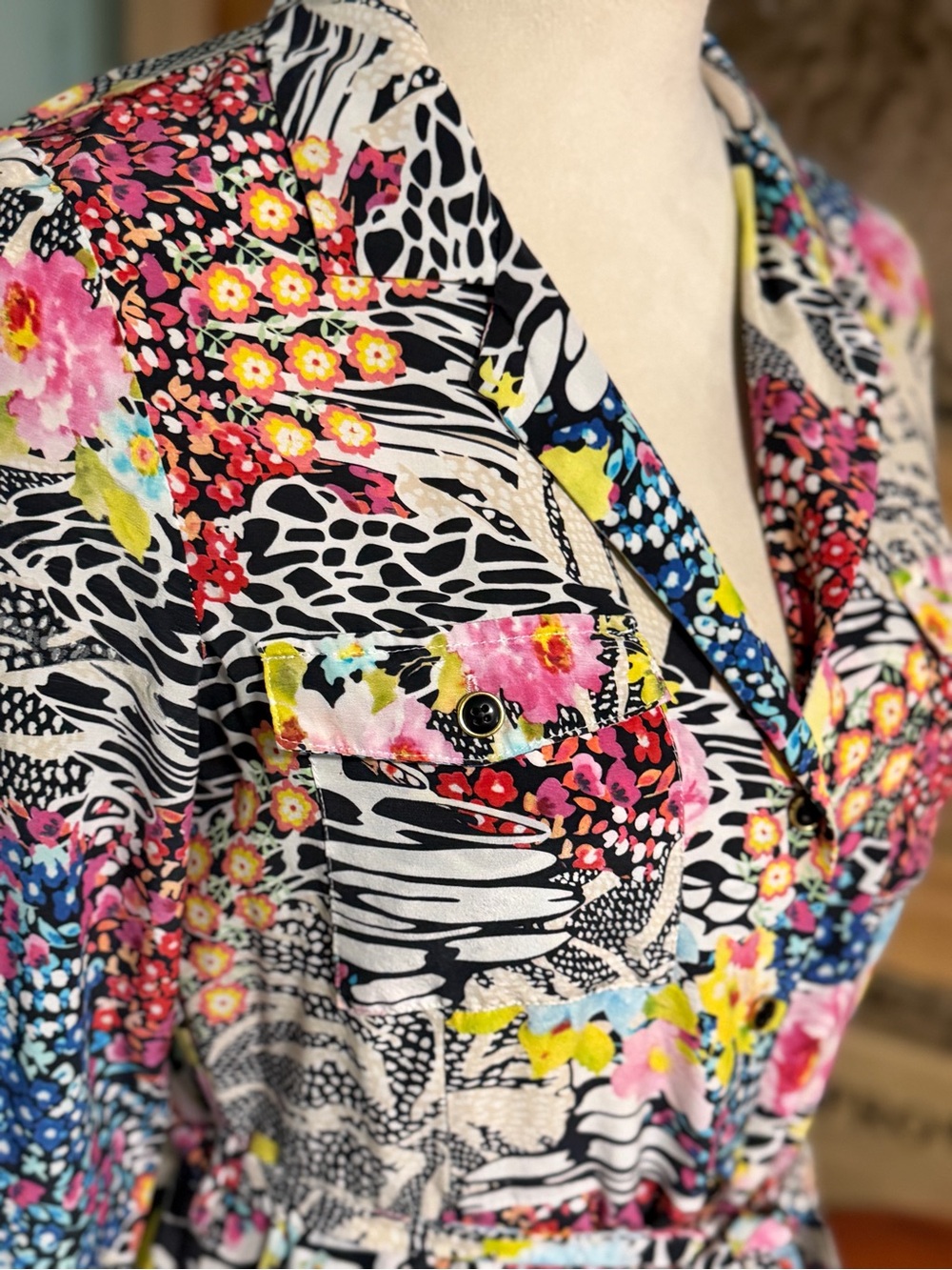 Yumi Kim Floral Multi-Color Long Sleeve Maxi Dress with Self Tie - Picture 3 of 12